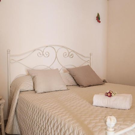 Domus Petra 96 Apartment Ceglie Messapica Luaran gambar